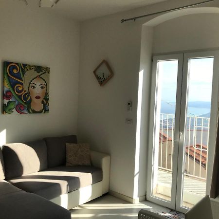 דירות קסטלמולה Giorgiada Luxury מראה חיצוני תמונה